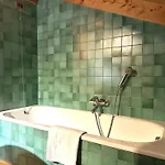 Ampezzano Con Ampia Balconata San Vito di Cadore