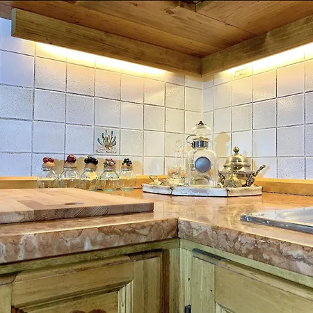 Ampezzano Con Ampia Balconata Apartamento *